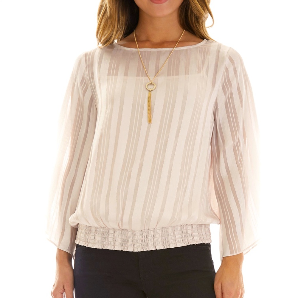 BCX_ Shadow-striped smocked hem top & Necklace